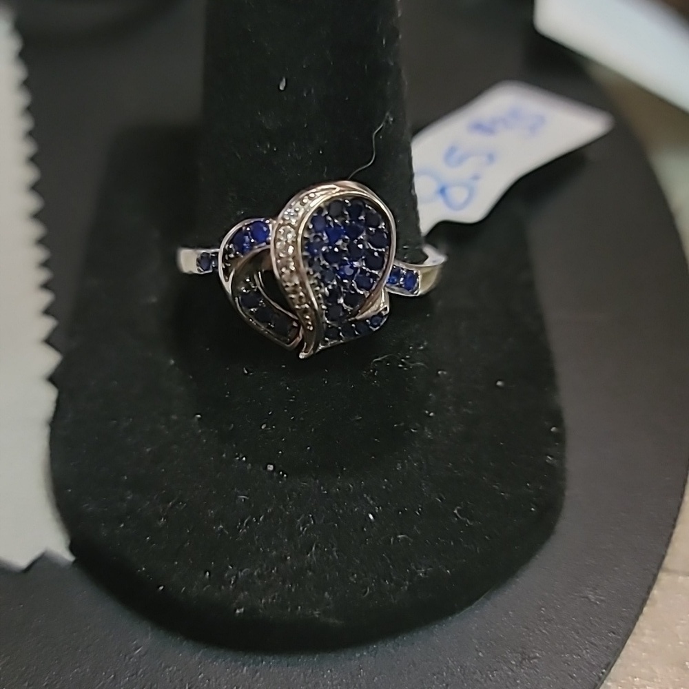 Blue sapphire ring 8.5